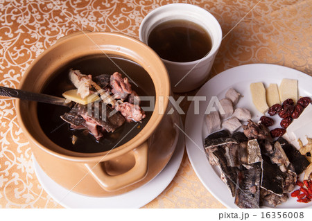 chinese delicious food 16356008