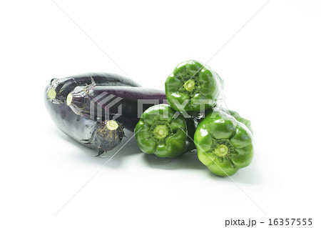 夏野菜　なすとピーマン 16357555