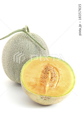 くだもの　食べ頃の完熟メロン 品種:夕張メロン 16357635