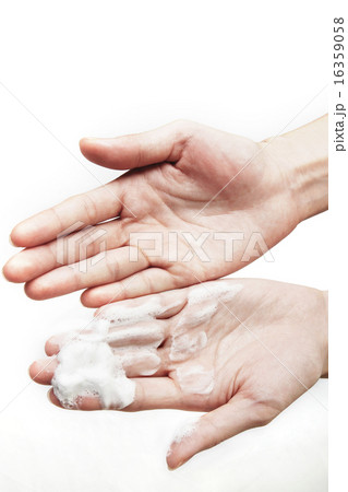 Cleaning face foam on hands Cleaning face foam on hands 16359058