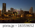 横浜の夜景 16359652