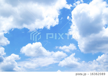 青い空と白い雲 16362089