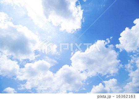 青い空と白い雲 16362163