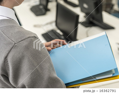 働く女性 16362791