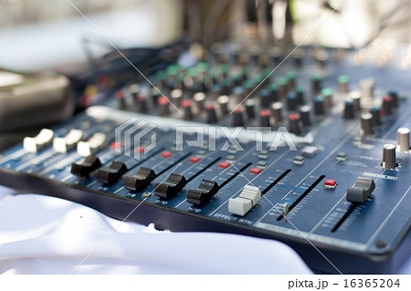 Professional sound mixer 16365204