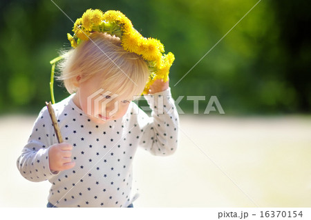 Toddler at the summer day 16370154