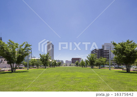 小倉駅新幹線口（北口）あさの汐風公園 16375642