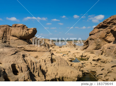 The Amazing of Rock shape in Thailand 16379644