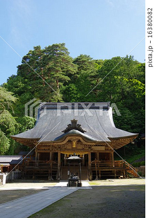 信州　松本　重要文化財「牛伏寺」　本堂（観音堂）正面縦 16380082