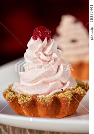 sweet cakes  16382441