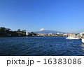 沼津港から富士山を望む 16383086