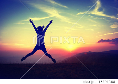 Young woman at sunset Young woman at sunset 16391388