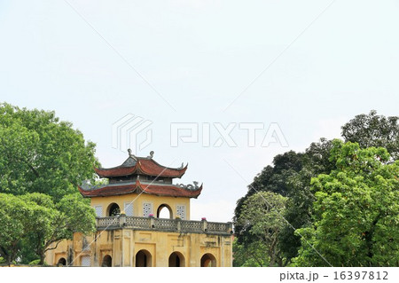 ベトナム　ハノイにある世界遺産「タンロン遺跡」 16397812