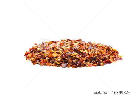 Dried red pepper flakes 16399820