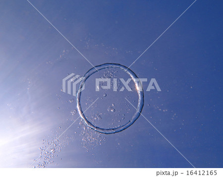 Bubble ring from the air rises upwards the sun. Bubble ring from the air rises upwards the sun. 16412165