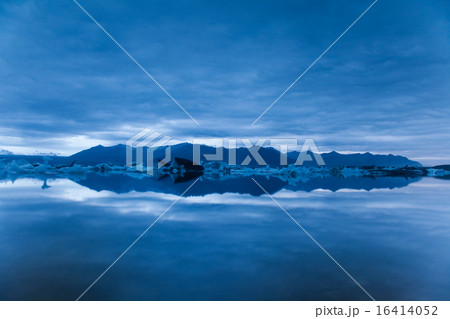 Lake iceland, bright colorful vivid theme Lake iceland, bright colorful vivid theme 16414052