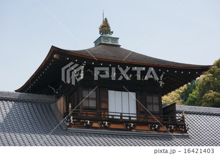 京都東福寺開山堂：京の五閣のひとつ「伝衣閣」 16421403