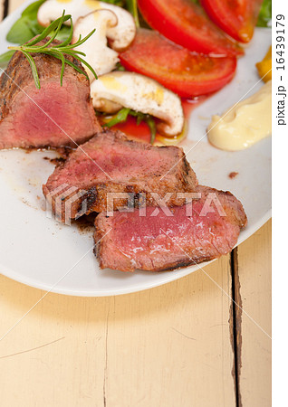 beef filet mignon grilled with vegetables beef filet mignon grilled with vegetables 16439179