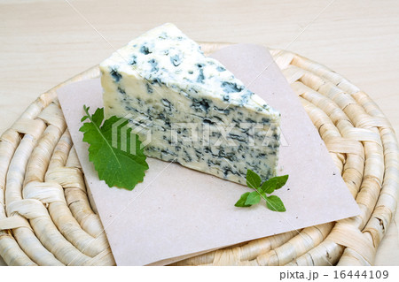 Dor Blue cheese Dor Blue cheese 16444109