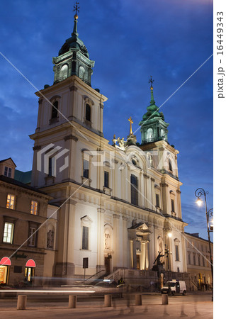 Church of the Holy Cross at Night in Warsaw 16449343