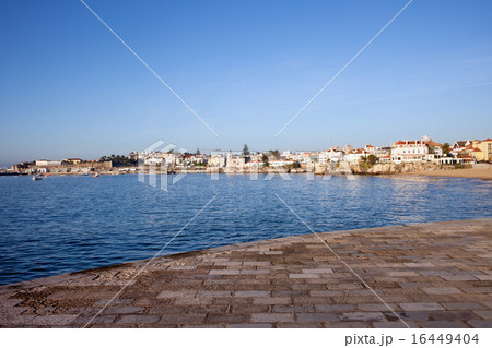 Atlantic Ocean Promenade in Cascais 16449404