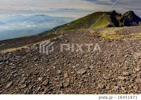 八ヶ岳－硫黄岳山頂から奥秩父・富士山と横岳・赤岳方面 16451971