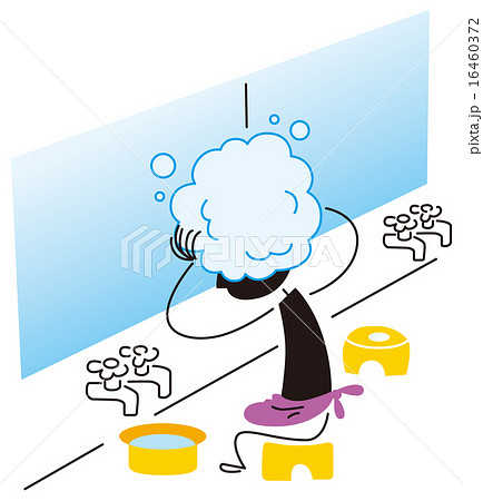 銭湯で頭を洗う人 16460372