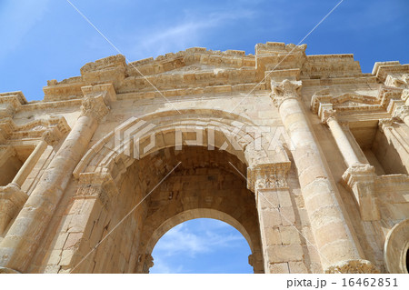 Arch of Hadrian in Gerasa (Jerash), Jordan Arch of Hadrian in Gerasa (Jerash), Jordan 16462851
