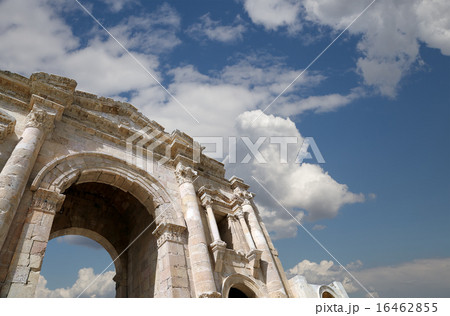 Arch of Hadrian in Gerasa (Jerash), Jordan Arch of Hadrian in Gerasa (Jerash), Jordan 16462855