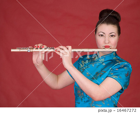 Japanese girl with flute 16467272