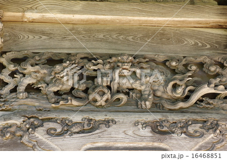 信州安曇野　有明山神社の山門「裕明門」の彫刻群（立川流　清水虎吉彫） 16468851