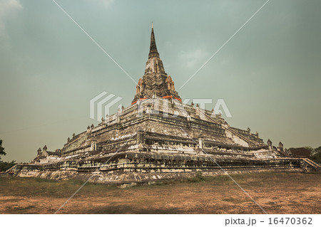 Wat Phu khao Thong 16470362
