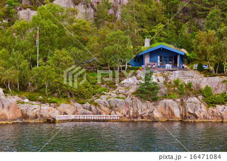 House in Fjord Lysefjord - Norway 16471084