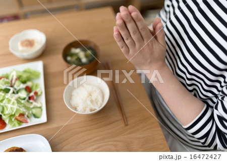 食卓 16472427