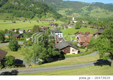 スイスの街並み 16473620