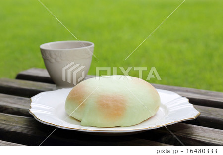 メロンパン 16480333