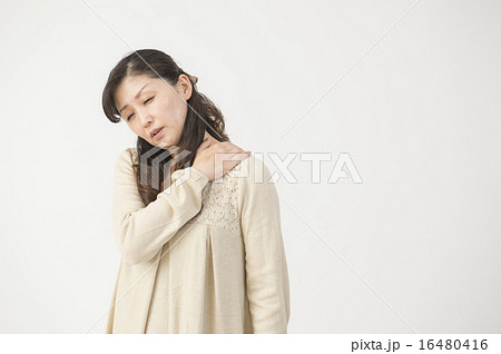 肩こり 肩こり 16480416
