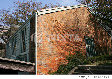 小菅修船場　煉瓦造りの機械室 16482354