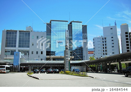 阪急伊丹駅前ターミナル 阪急伊丹駅前ターミナル 16484544