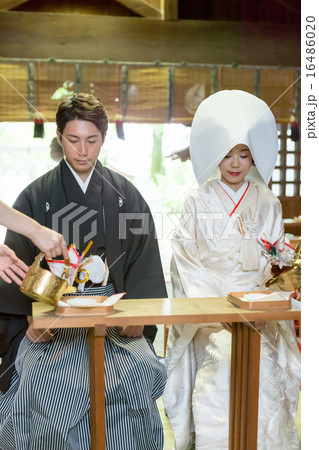 Bride's kimono by pure white dress Bride's kimono by pure white dress 16486020