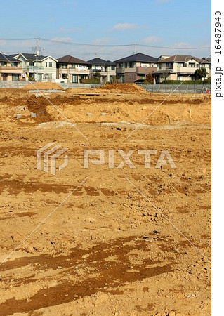 新興住宅地の工事現場 新興住宅地の工事現場 16487940