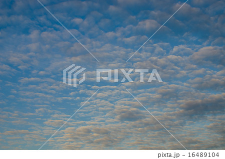 Nice clouds with sunrise light Nice clouds with sunrise light 16489104