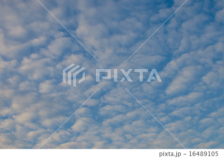 Nice clouds with sunrise light 16489105