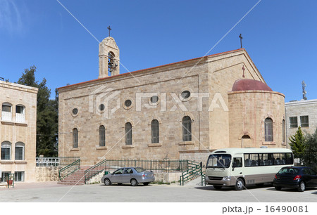 Greek Orthodox Basilica of Saint George in Madaba 16490081