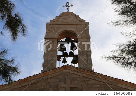 Greek Orthodox Basilica of Saint George in Madaba 16490088