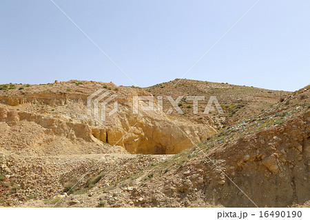 desert mountain landscape, Jordan, Middle East 16490190