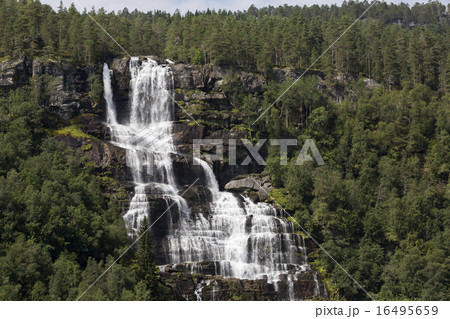 Tvindefossen waterfall near Voss (Norway) Tvindefossen waterfall near Voss (Norway) 16495659