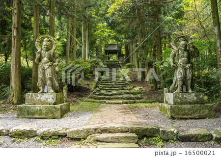 大分県 両子寺の仁王像 大分県 両子寺の仁王像 16500021