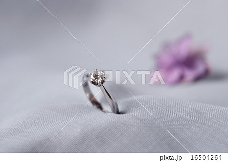 ダイヤの指輪 16504264