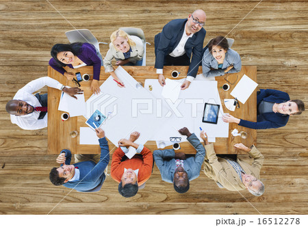 Diversity Casual People Brainstorming Meeting Concept Diversity Casual People Brainstorming Meeting Concept 16512278